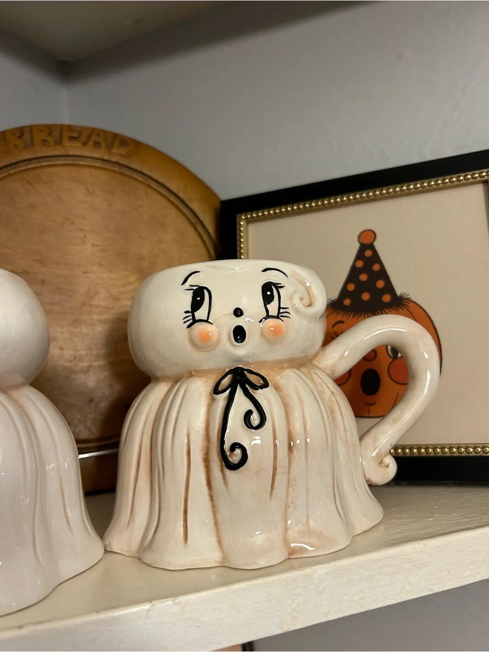 Joanna Parker Vintage Looking Ceramic Ghost Salt and Pepper Shakers New